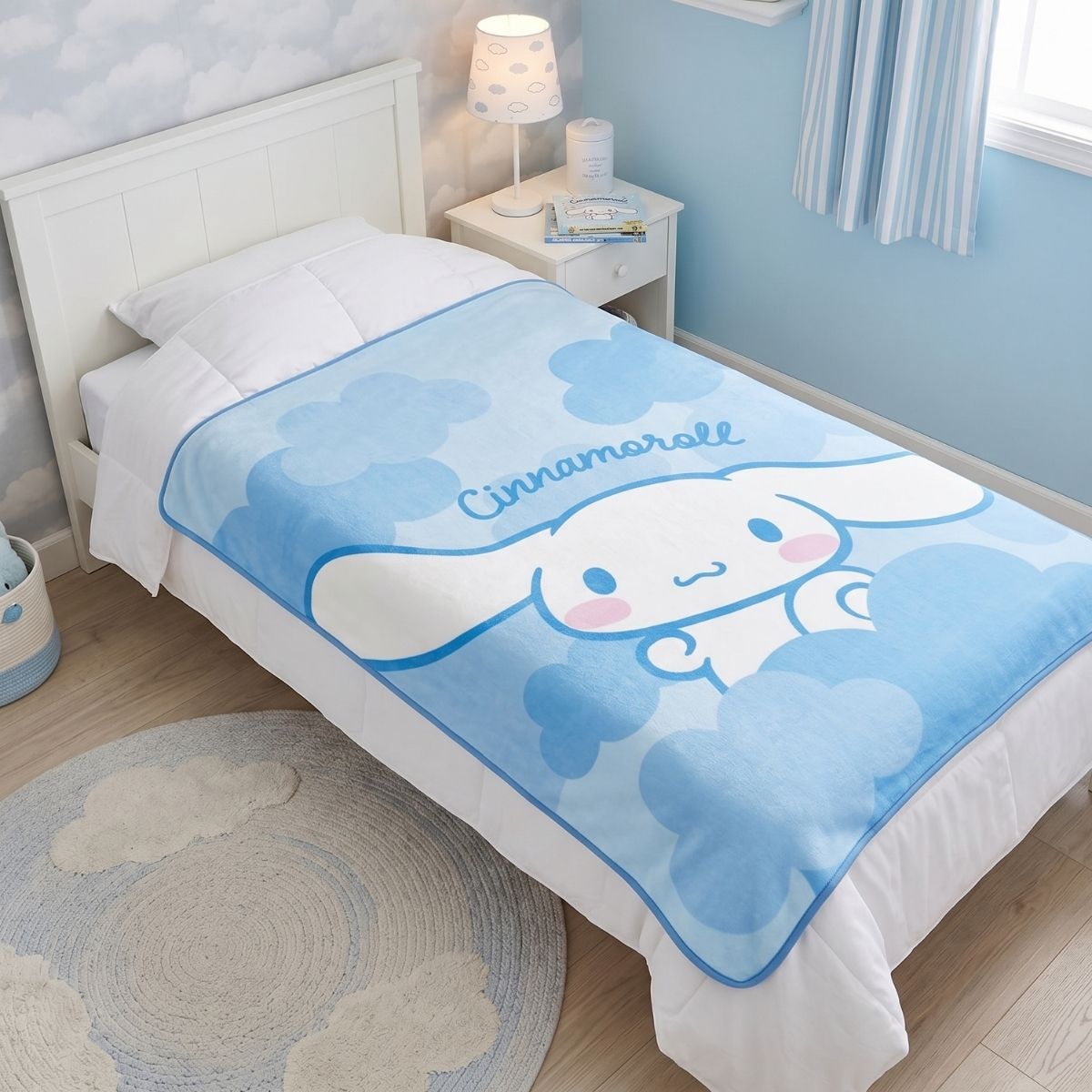 Hello Kitty & Friends Cinnamoroll 46" x 60" Silky Fleece Throw Blanket