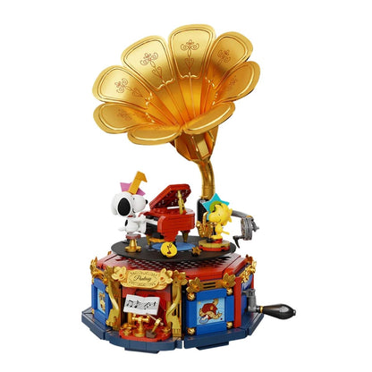 Pantasy Peanuts Snoopy Phonograph #86911 Building Block Set – 806 Piece Collector Kit