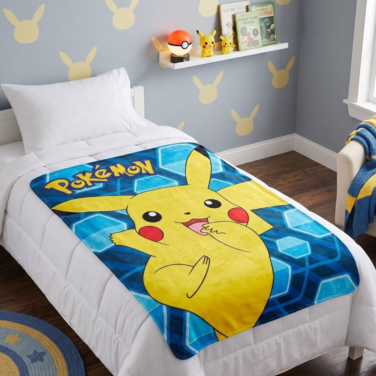 Pokemon Pikachu 45" x 60" Fleece Throw Blanket