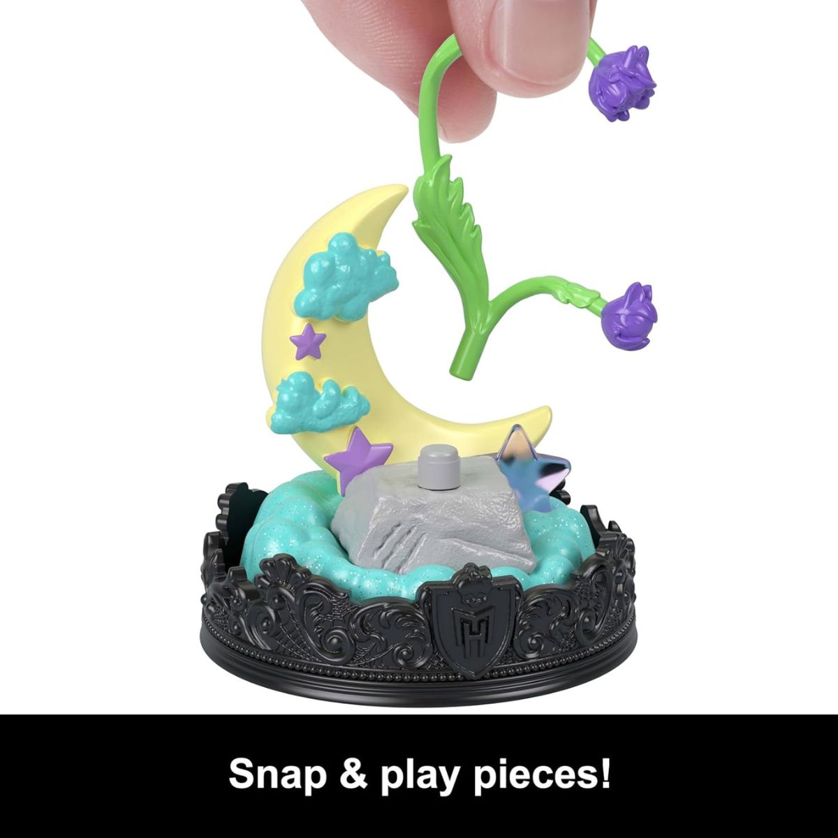 Monster High Pet Animal Terrarium On the Go Keychain, 1 Random Keychain