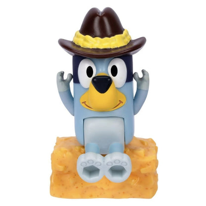 Bluey Story Starter Pack, Bluey & Hay Bale 2" Inch Toy Figure