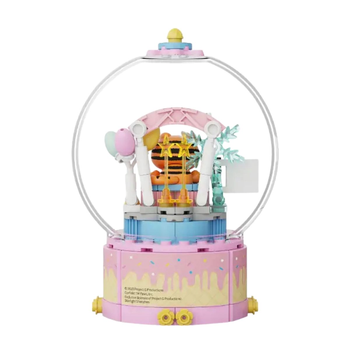 Back view of the Pantasy The Garfield Movie Birthday Cake 115-piece Crystal Ball Series building block set.