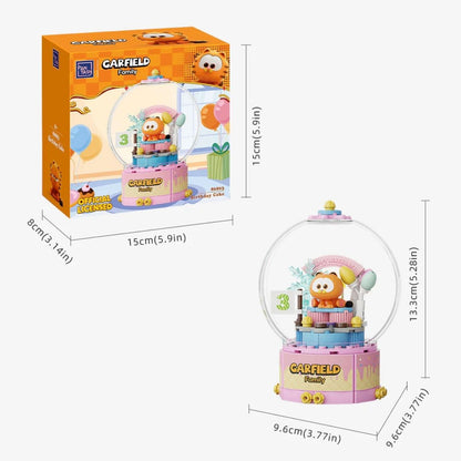 Detailed dimensions and size guide for the Pantasy Garfield Birthday Cake Crystal Ball model.