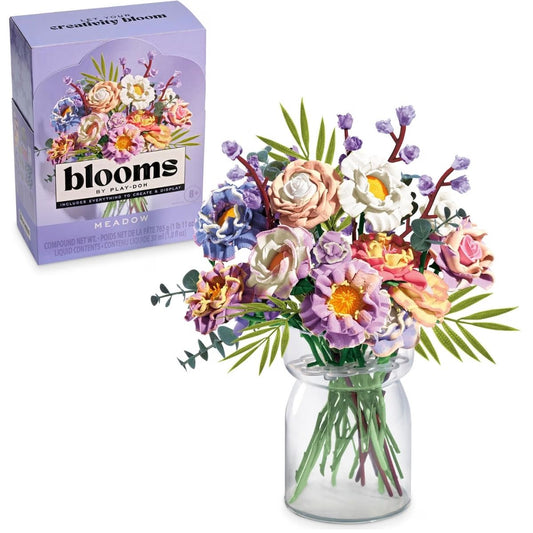 Play-Doh Blooms Meadow Flower Bouquet Making Kit retail box and completed finished flower arrangement in clear vase.