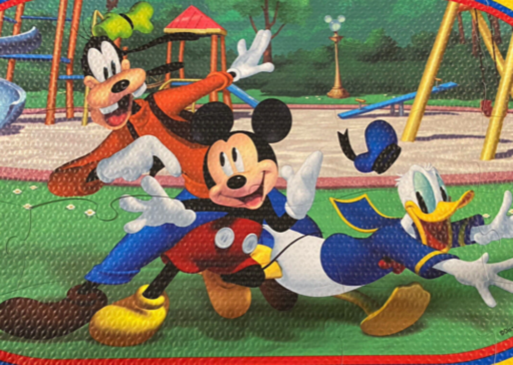 Disney Mickey Mouse Friends 25 Oval Foam Piece Puzzle Floor Mat