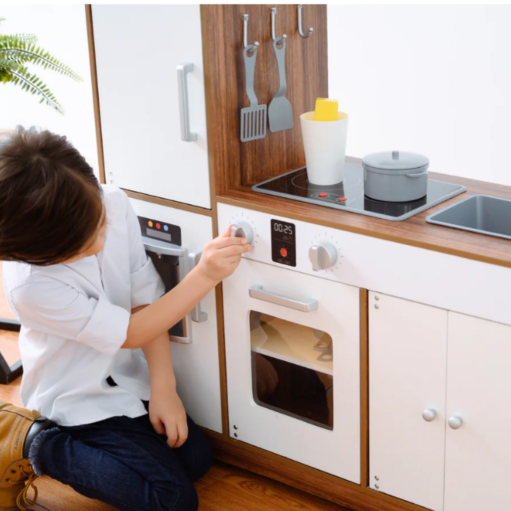 Teamson Kids Little Chef Palm Springs Classic Kids Play Kitchen with Accessories, Natural/White