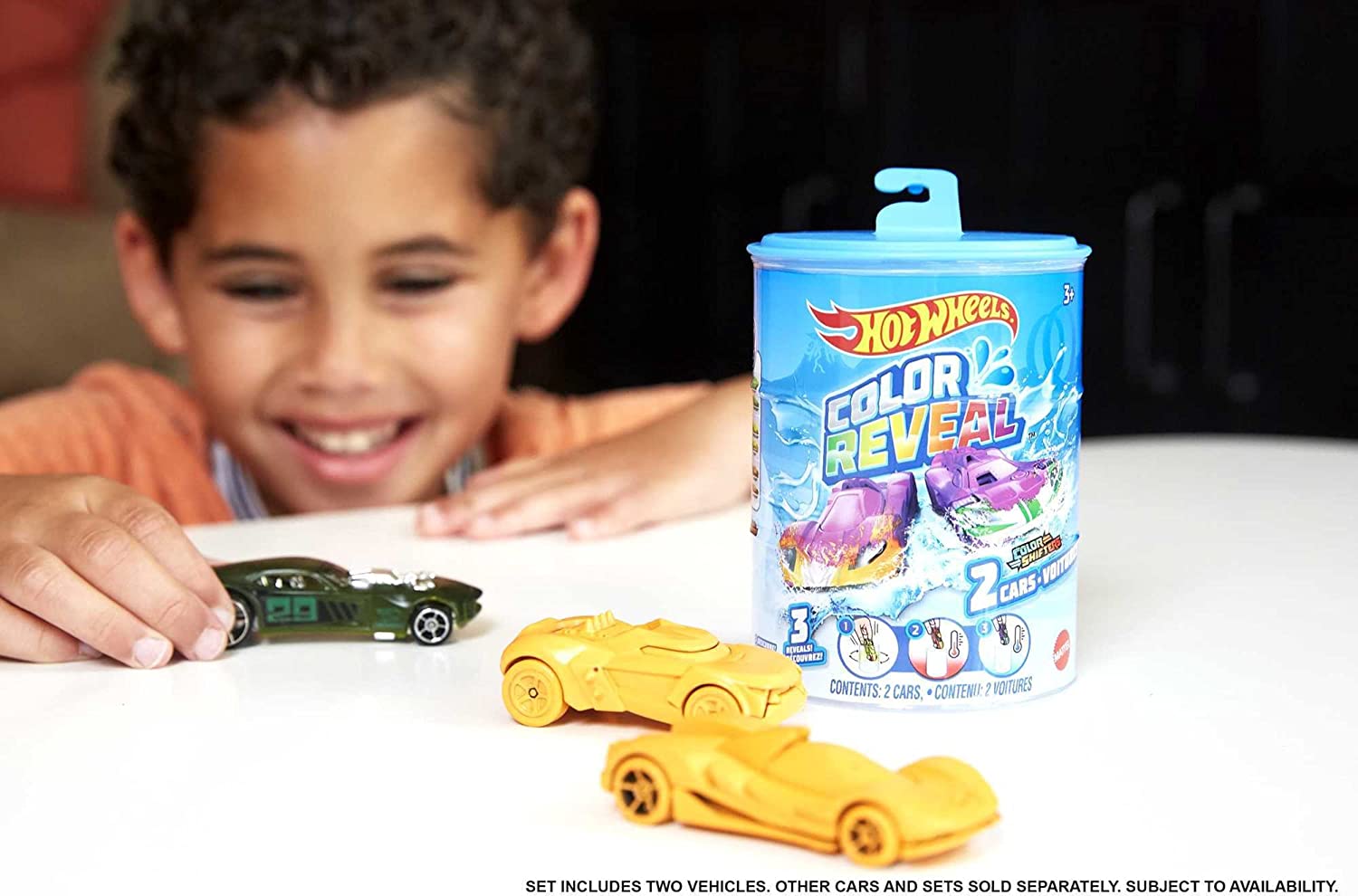 Hot Wheels Color Reveal, Set of 2 Vehicles with Surprise Reveal &  Color-Change Feature